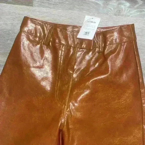 COTTON ON
Women's Arlow Straight Vegan Leather Pants NWT  size 2 - Picture 4 of 9